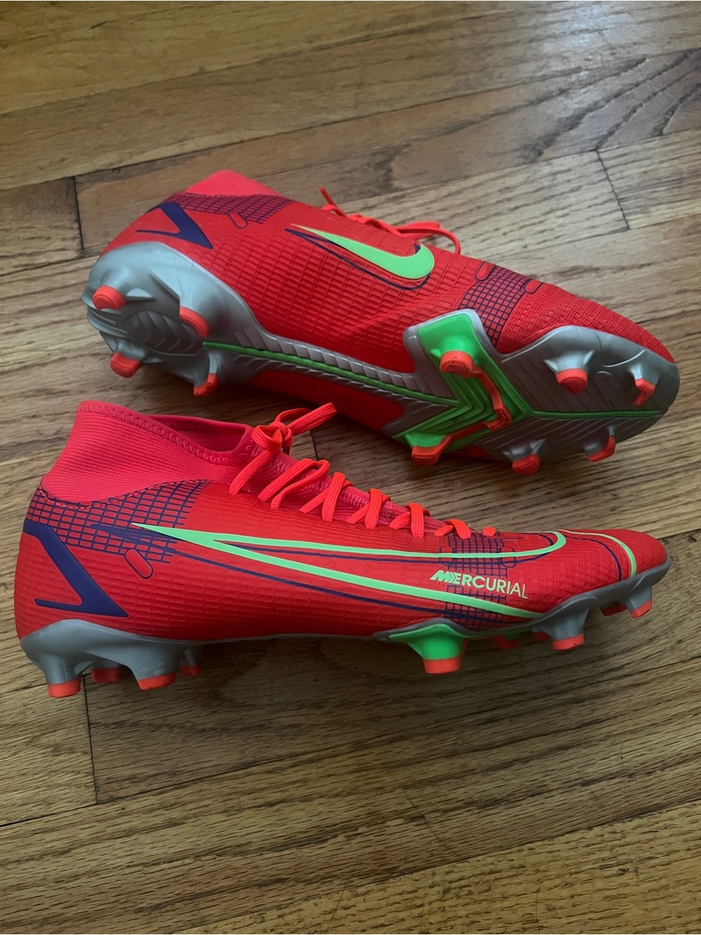 Nike Red Soccer Cleats with Neon Green Accents - Picture 5 of 6